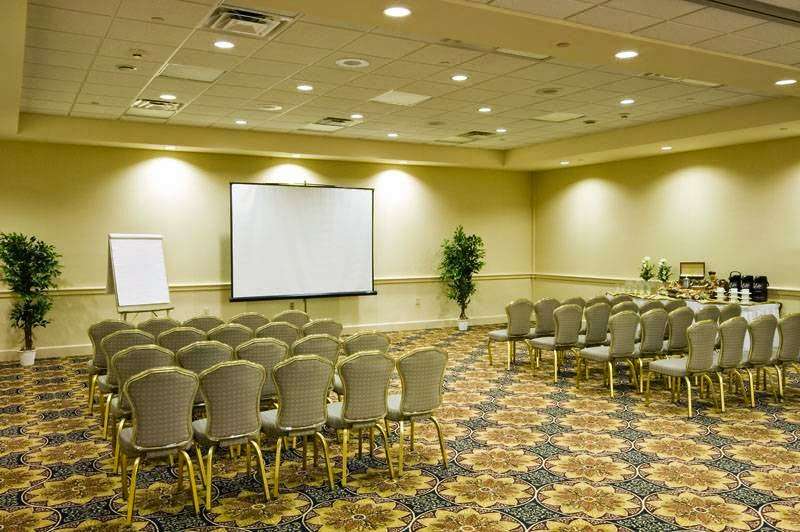 Chateau Resort & Conference Center | 475 Camelback Rd, Tannersville, PA 18372, USA | Phone: (570) 629-5900