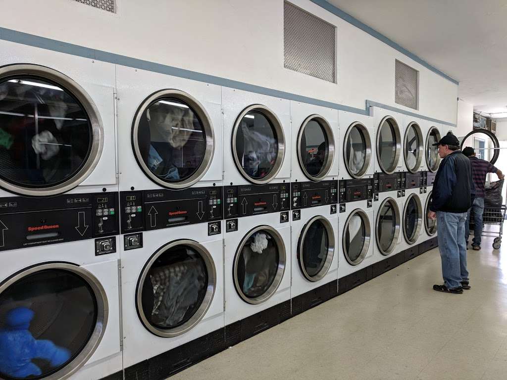 Scottys Laundromat & Wash and Fold Services | 684 N Fair Oaks Ave, Sunnyvale, CA 94085, USA | Phone: (408) 720-0194 Scottys Laundromat & Wash and Fold Services | 684 N Fair Oaks Ave, Sunnyvale, CA 94085, USA | Phone: (408) 720-0194
