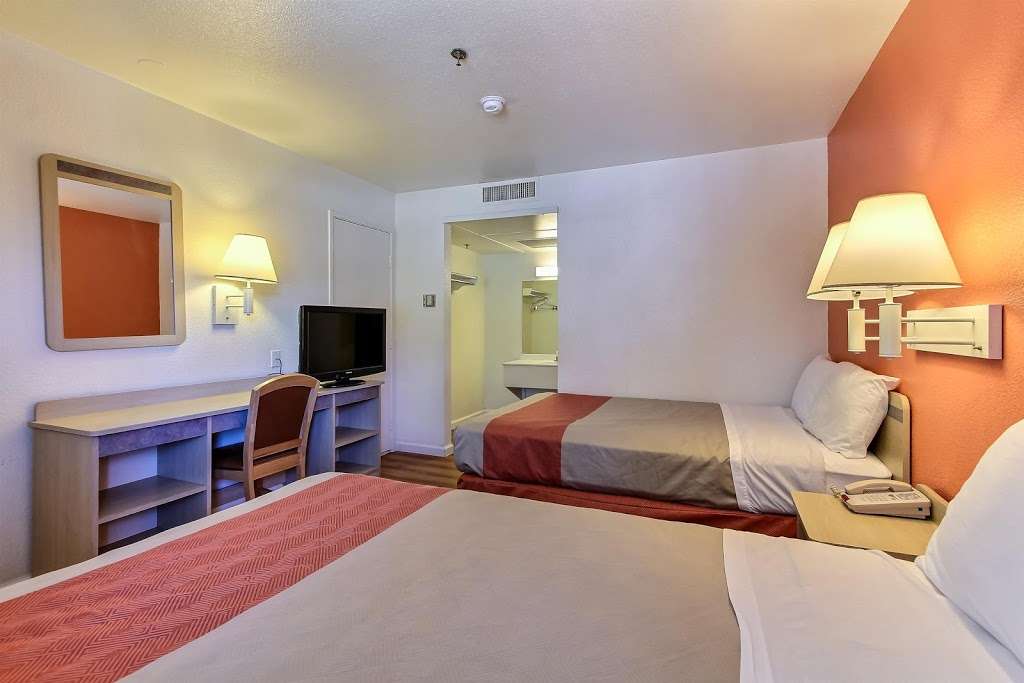 Motel 6 Fremont South | 46101 Research Ave, Fremont, CA 94539, USA | Phone: (510) 490-4528