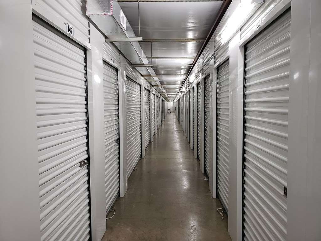 Global Self Storage | 6590 Broadway, Merrillville, IN 46410 | Phone: (219) 472-9943