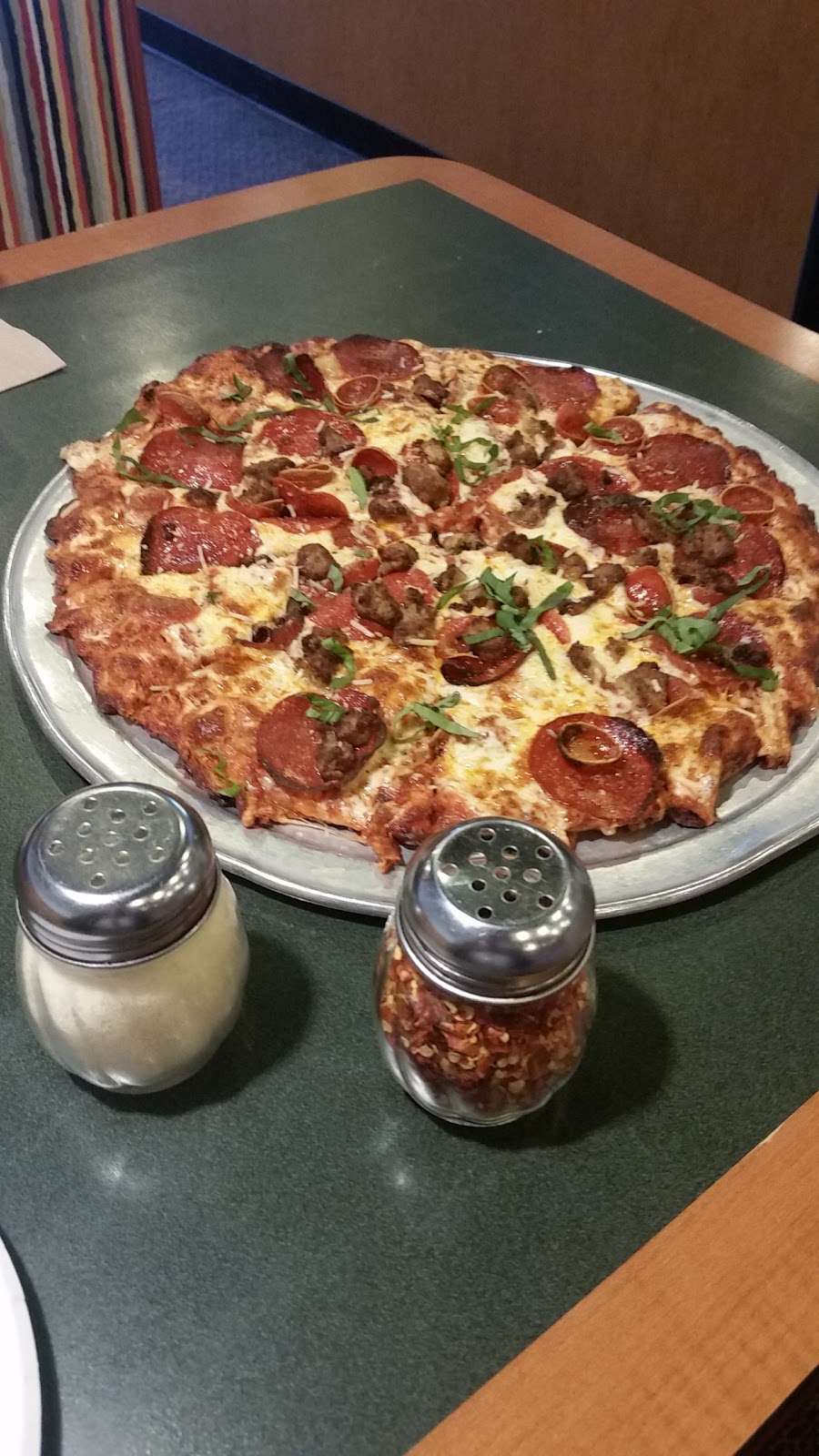 Round Table Pizza | 1285 Linda Mar Shopping Center, Pacifica, CA 94044, USA | Phone: (650) 355-0630