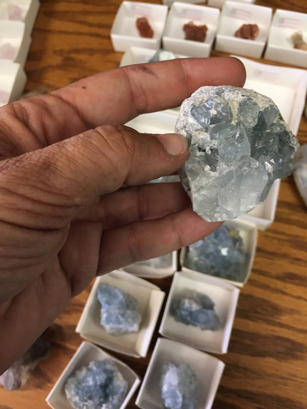 Jaes Gem Mine | 2416 Music Valley Dr #136, Nashville, TN 37214, USA | Phone: (615) 481-7909