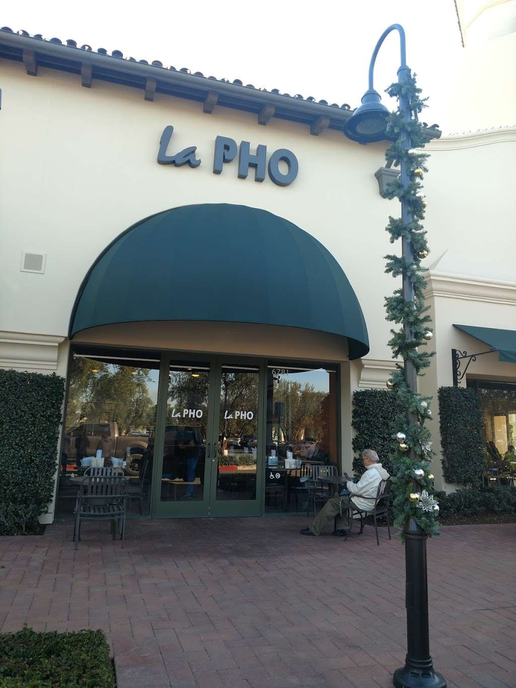 La Pho | 6781 Quail Hill Pkwy, Irvine, CA 92603, USA | Phone: (949) 509-6630