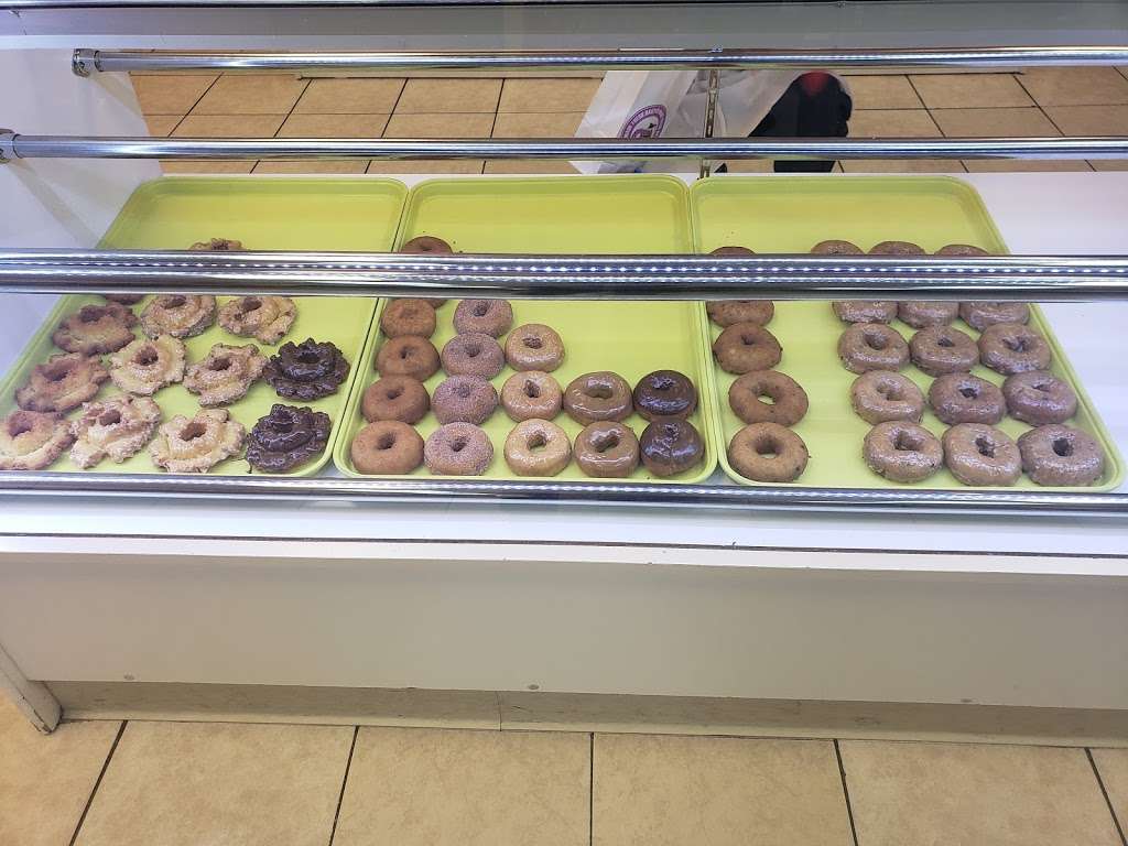 Cindys Doughnuts | 2919 Barker Cypress Rd, Houston, TX 77084, USA | Phone: (281) 829-9499