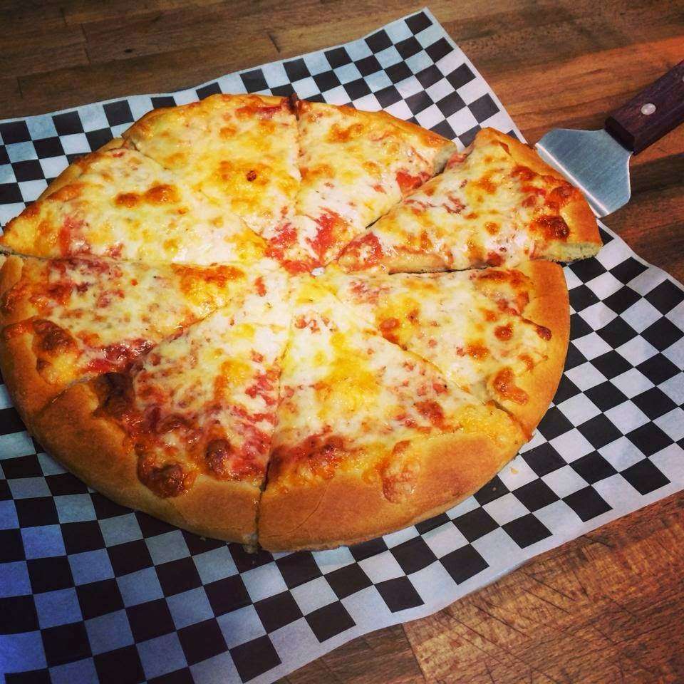 Double Decker Pizza | 220 Wilmington West Chester Pike, Chadds Ford, PA 19317, USA | Phone: (610) 459-4090