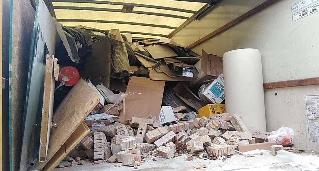 Junk Chunk | Frio Dr, Dallas, TX 75216, USA | Phone: (972) 833-2680