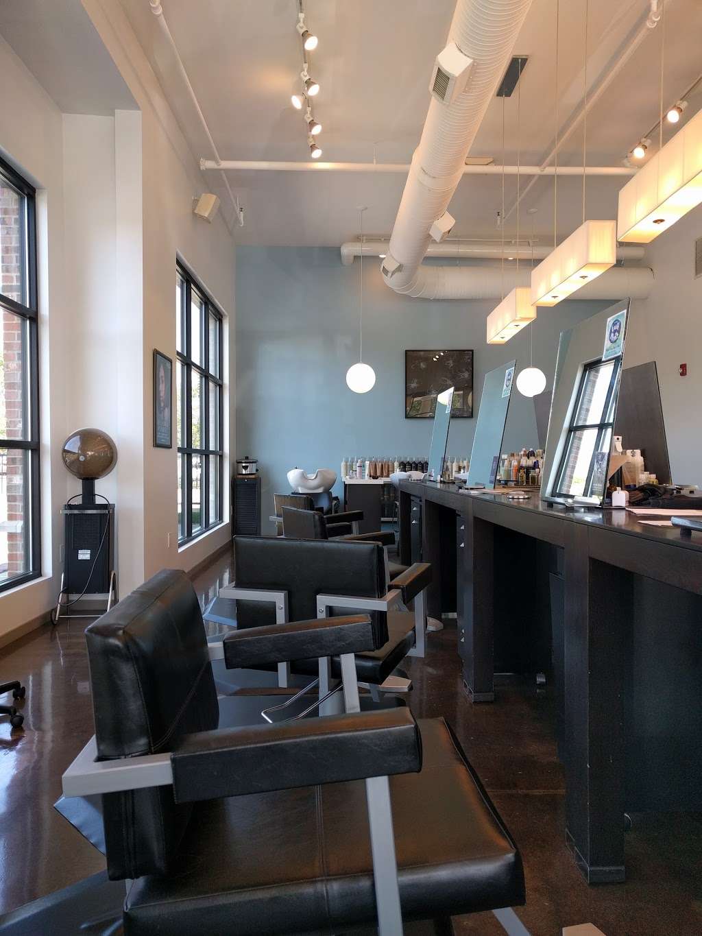 Xiphium Salon | 10589 Mission Rd, Leawood, KS 66206 | Phone: (816) 600-0721