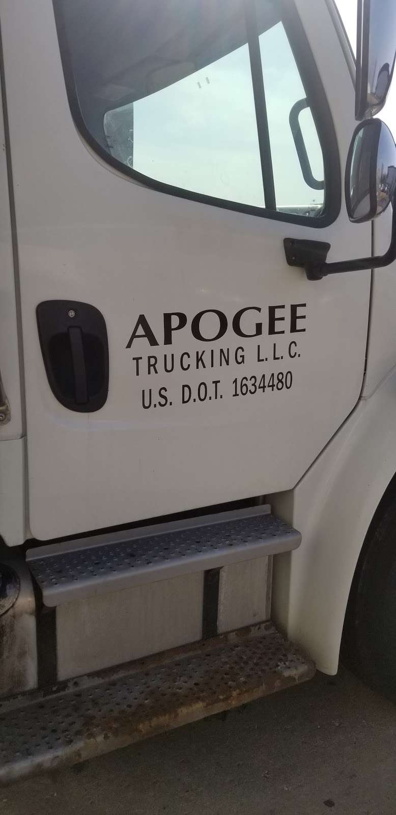 Apogee | 3710 Willow St, Franklin Park, IL 60131, USA