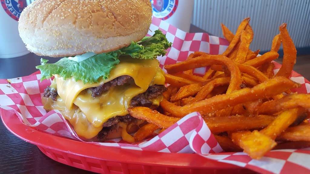 Beefcake Burgers | 185 Morton Ave, Martinsville, IN 46151, USA | Phone: (765) 341-8726