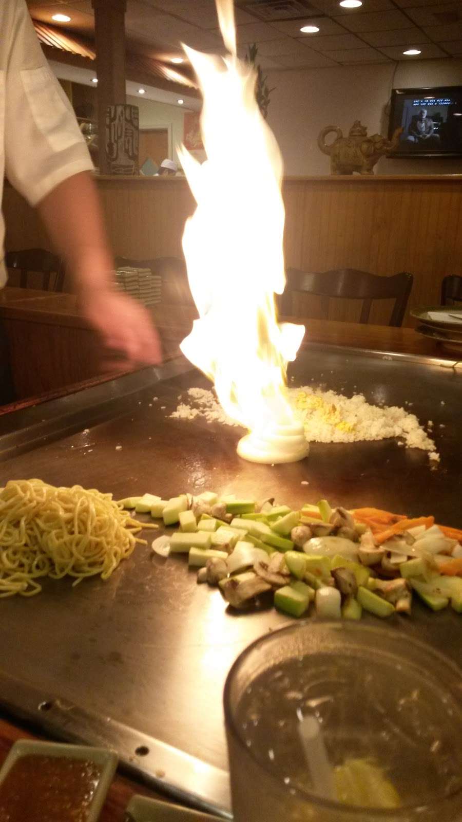 Makoto Japanese Steak House | 297 NJ-72, Manahawkin, NJ 08050, USA | Phone: (609) 978-9986