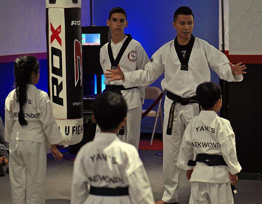 Yans Muay Thai and Taekwondo | 92 Middlesex Rd, Tyngsborough, MA 01879, USA | Phone: (978) 455-3689