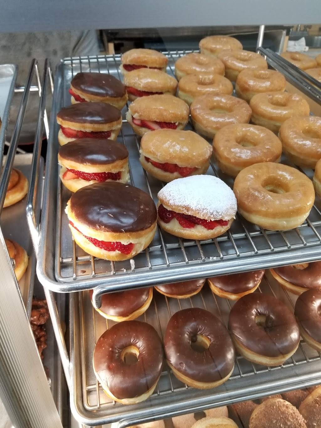 Ace Donut | 14474 Culver Dr, Irvine, CA 92604, USA | Phone: (949) 857-2332