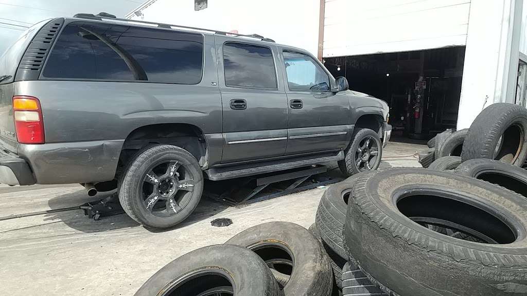 Big Boys Tires & Wheels | 2917 TX-3, Dickinson, TX 77539, USA | Phone: (281) 534-0263