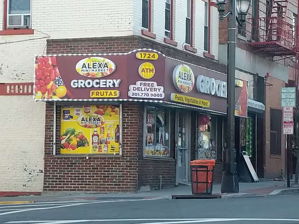 Marias Corner Market | 1724 Bergenline Ave, Union City, NJ 07087, USA | Phone: (201) 770-9005