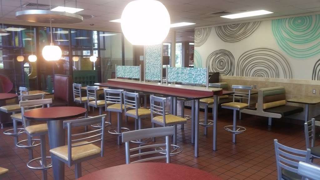 McDonalds | 1470 Greenview Shores Blvd, Wellington, FL 33414, USA | Phone: (561) 790-7071