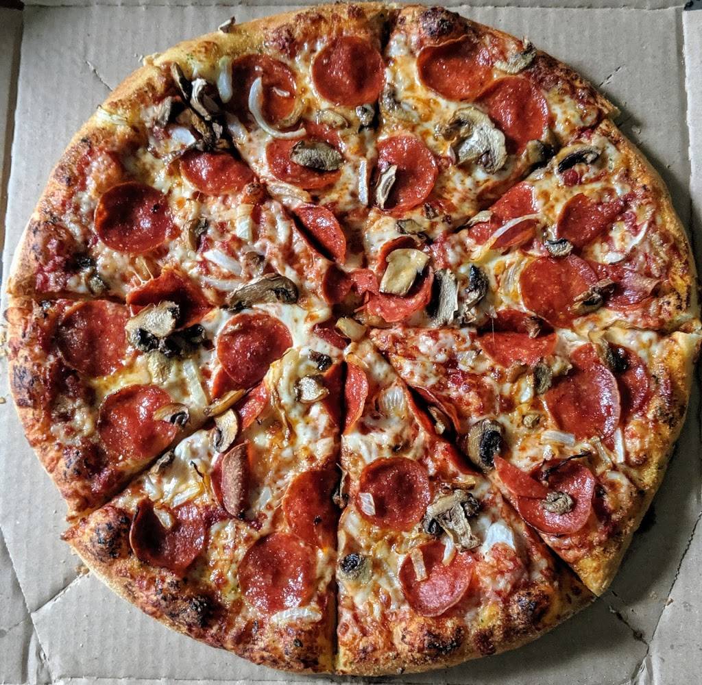 Dominos Pizza | 6015 W Forest Home Ave, Milwaukee, WI 53220, USA | Phone: (414) 763-3597