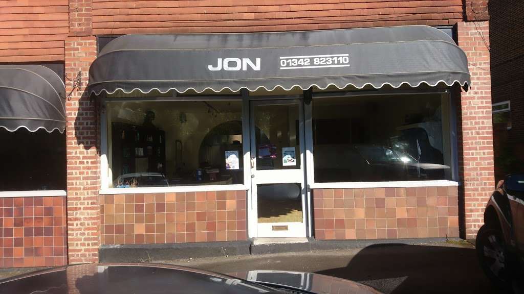 Jons Hair Fashions | 64 Maypole Rd, Ashurstwood, East Grinstead RH19 3QY, UK | Phone: 01342 823110