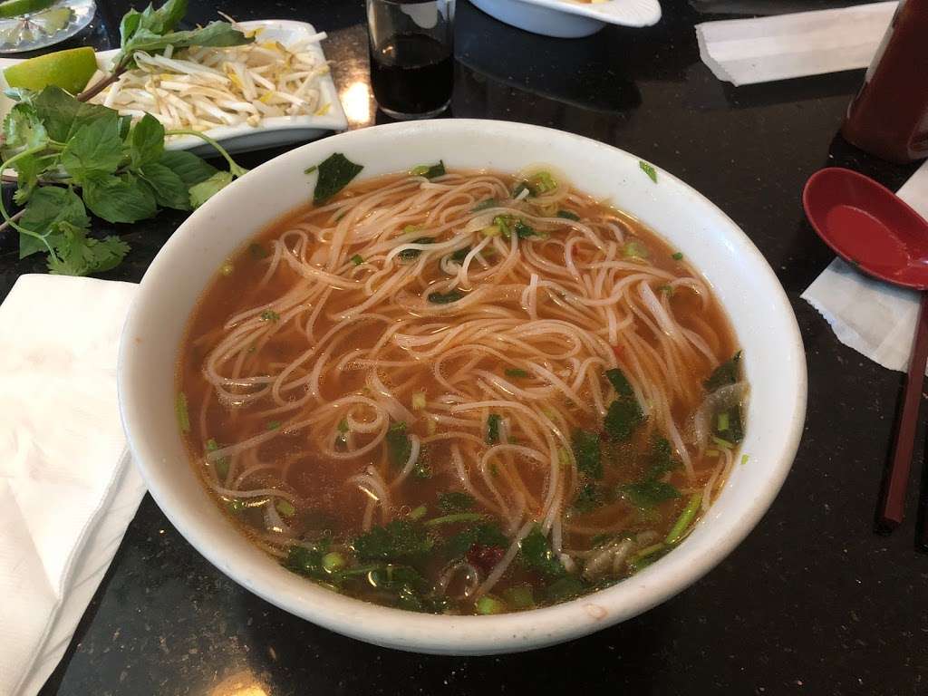 Pho Golden | 17211 S Golden Rd, Golden, CO 80401 | Phone: (303) 279-5682