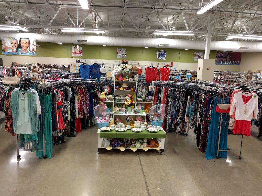 Goodwill Store & Donation Center | 1420 IL-59, Bartlett, IL 60103, USA | Phone: (630) 837-1410