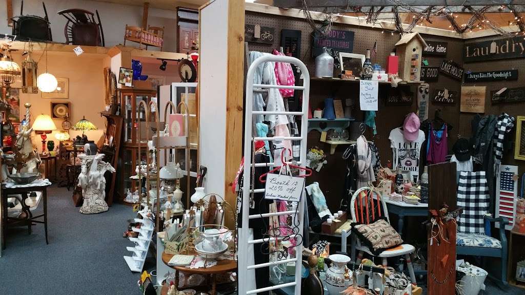 Great Lakes Antiques Boutique | 41055 N. IL Rte. 83, Antioch, IL 60002 | Phone: (847) 838-0437