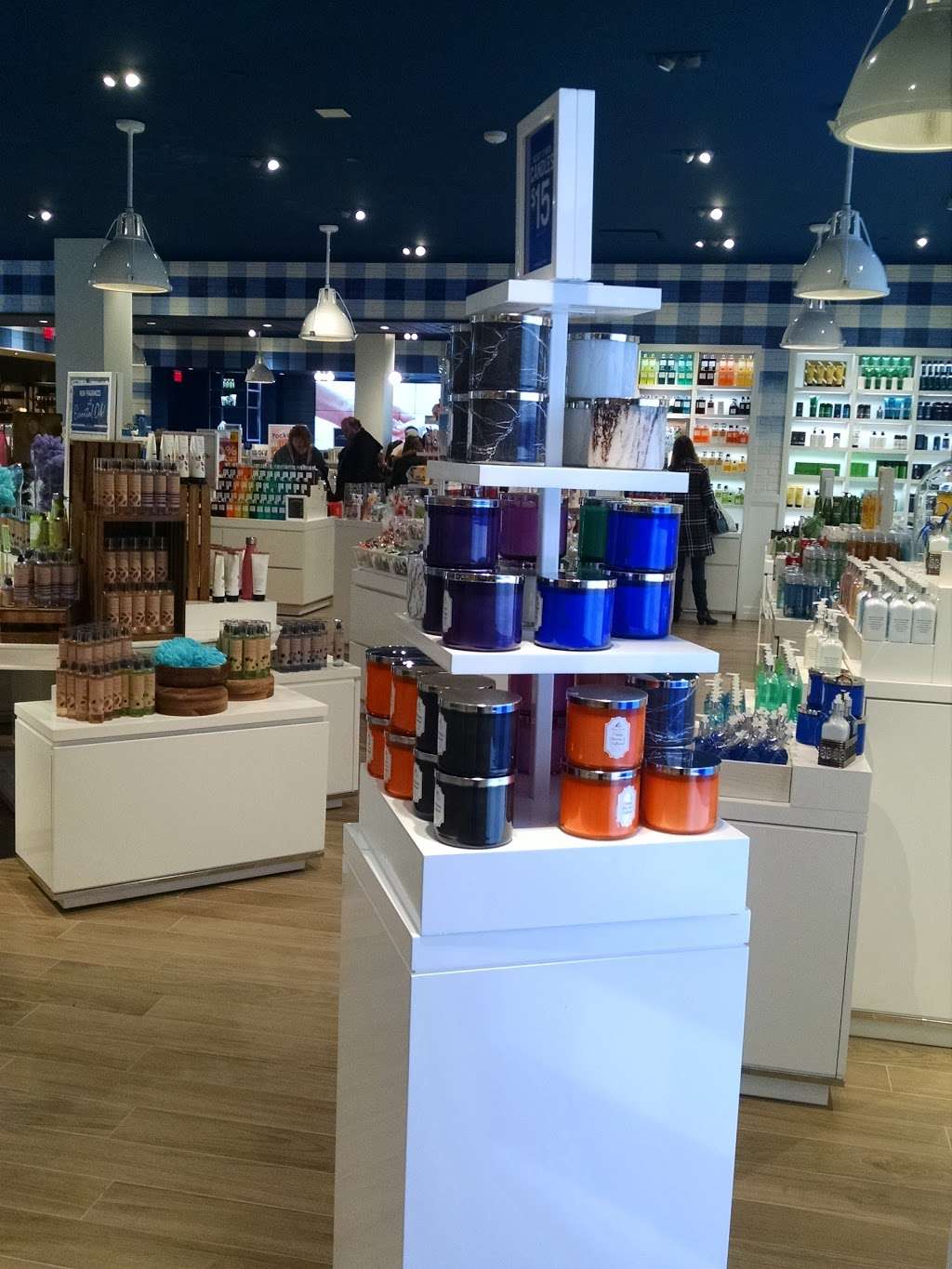 Bath & Body Works | 2109 Southlake Mall, Merrillville, IN 46410 | Phone: (219) 769-2259