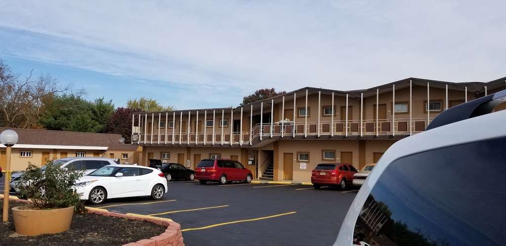 Hallmark Inn | 399 US-130, Cinnaminson, NJ 08077, USA | Phone: (856) 829-5440