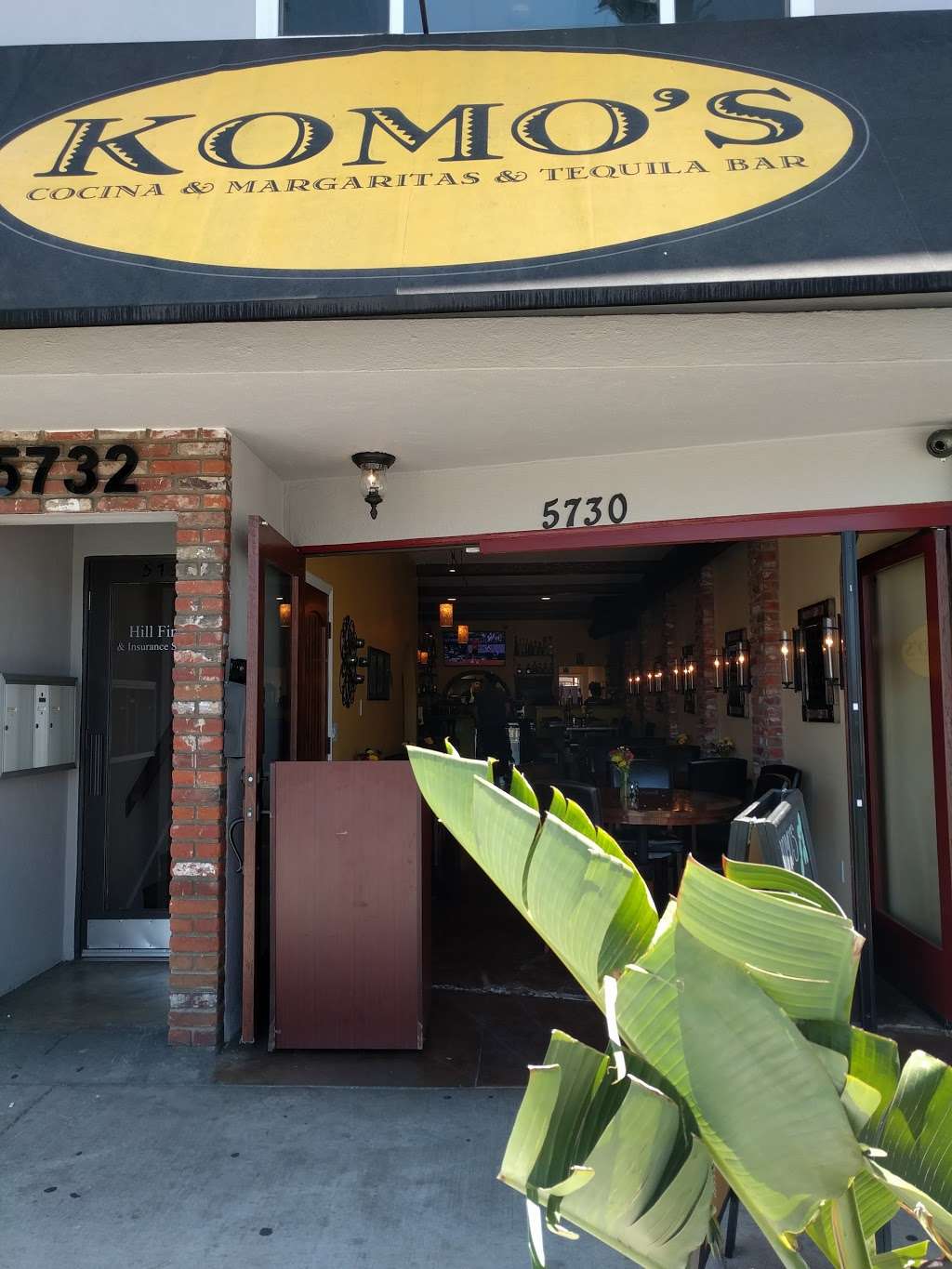 Komos Cocina | 5730 E 2nd St, Long Beach, CA 90803, USA | Phone: (562) 856-9494