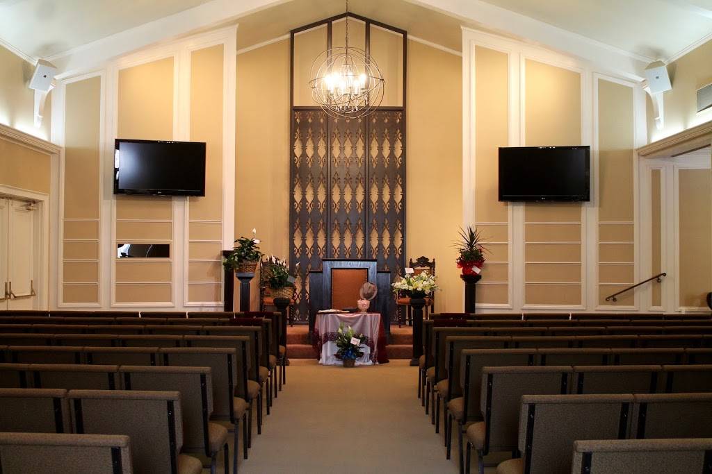Combest Family Funeral Homes | 2210 Broadway St, Lubbock, TX 79401, USA | Phone: (806) 749-4483