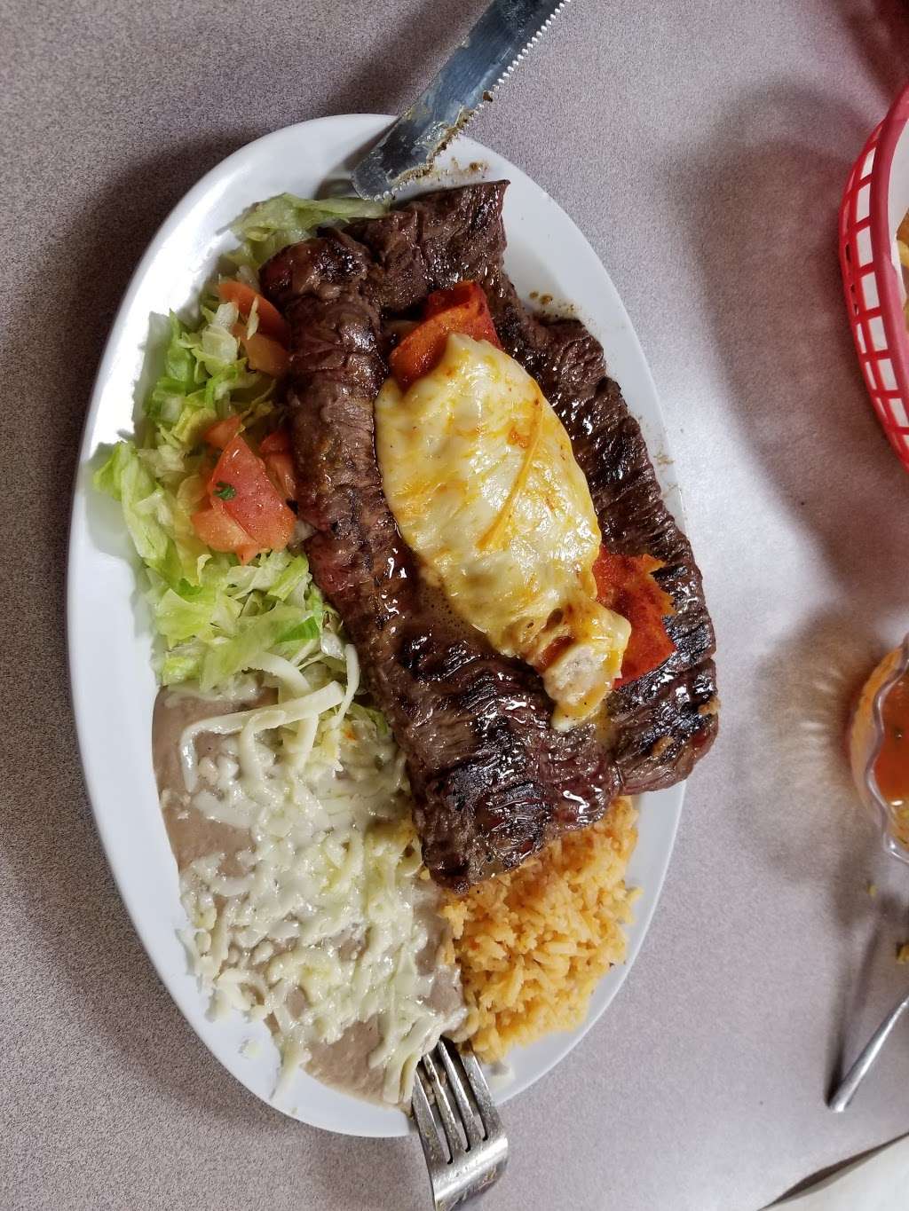 Los Burritos Mexicanos | 1015 E St Charles Rd, Lombard, IL 60148 | Phone: (630) 889-8001