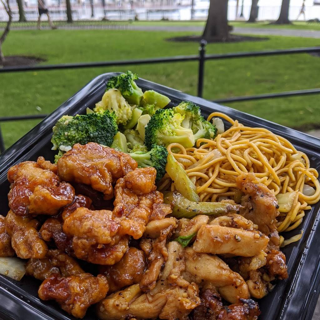 Panda Express | 30-303 Mall Dr W, Jersey City, NJ 07310, USA | Phone: (201) 420-0802