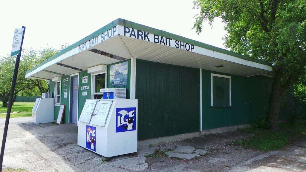 Park Bait Co | 600 W Montrose Ave, Chicago, IL 60613, USA | Phone: (773) 271-2838