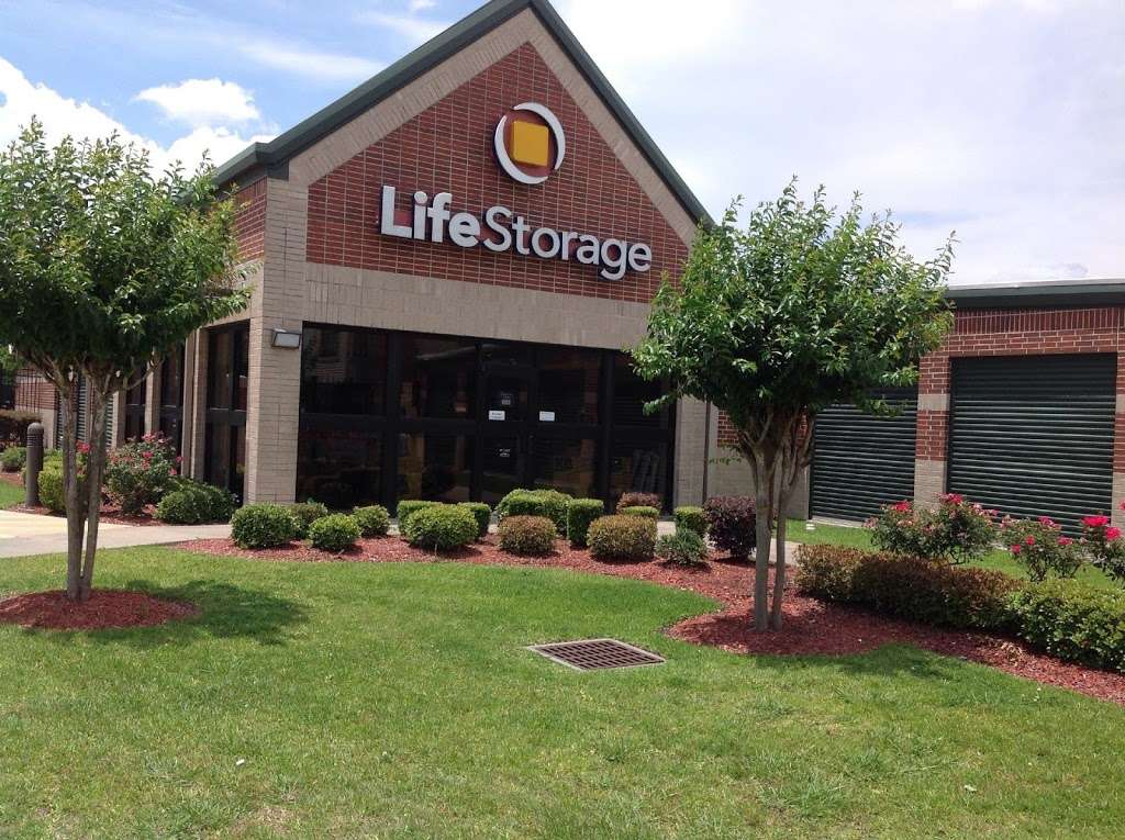 Life Storage | 16214 Spring Cypress Rd, Cypress, TX 77429, USA | Phone: (281) 720-8661