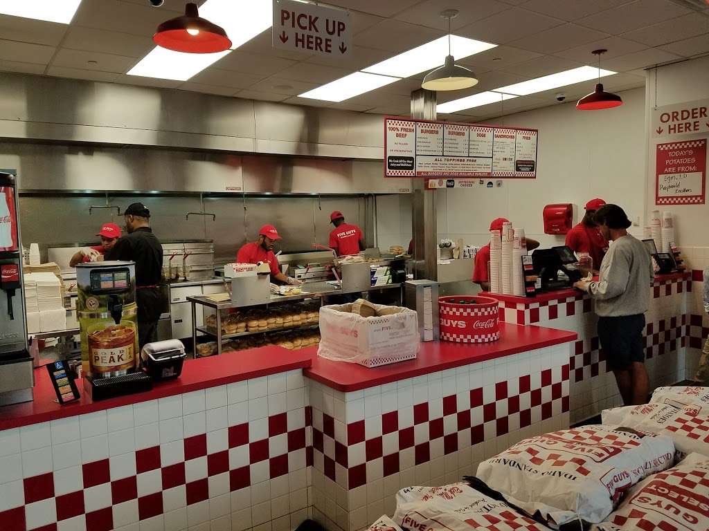 Five Guys | 1100 New Jersey Ave SE, Washington, DC 20003, USA | Phone: (202) 863-0570