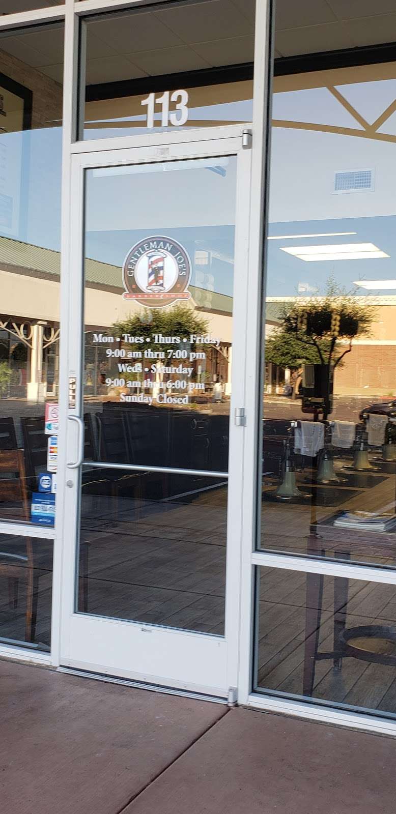 Gentleman Joes Barber Shop | 805 N Dobson Rd, Mesa, AZ 85201, USA | Phone: (480) 615-5957