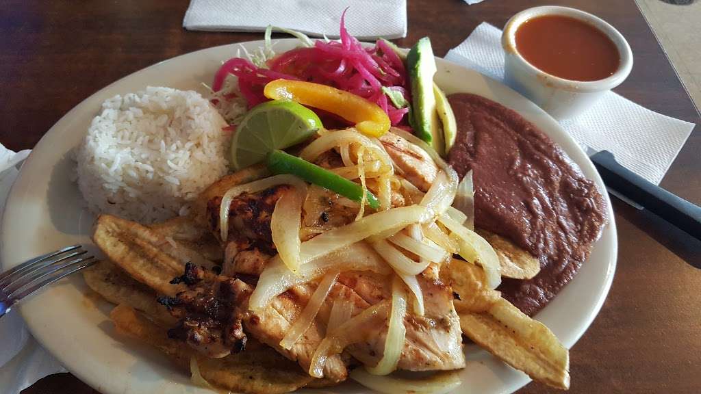 El Katracho Restaurant | 883 Federal Rd, Houston, TX 77015, USA | Phone: (832) 831-8910