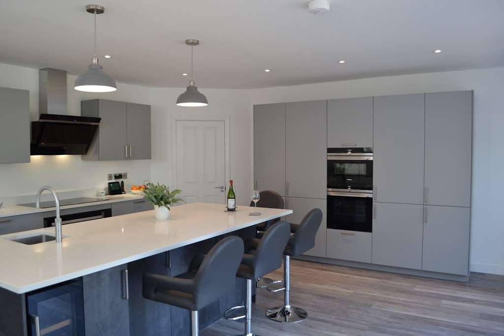 M kitchens | 6 Ravenswood Cres, West Wickham BR4 0JJ, UK | Phone: 020 8777 4949