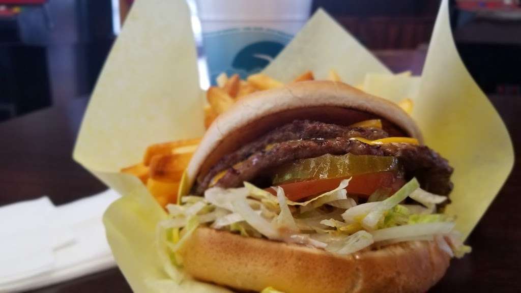 Star Burgers | 14752 Badillo St, Baldwin Park, CA 91706, USA | Phone: (626) 337-7777