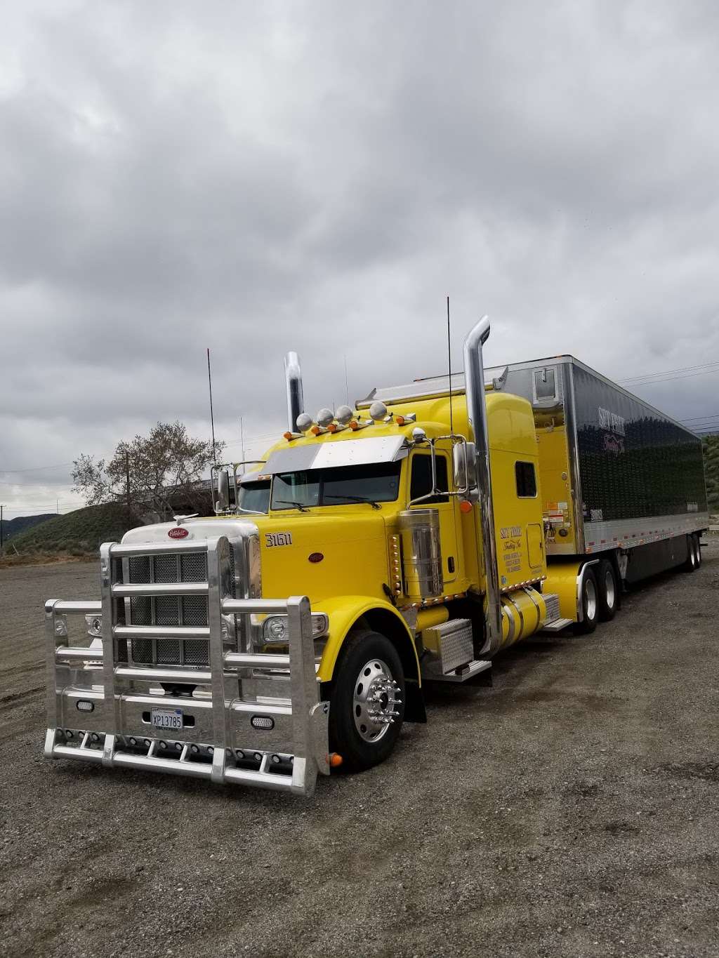 SET FREE TRUCKING INC | 18543 Arrowhead Blvd, Devore Heights, CA 92407, USA | Phone: (909) 749-4726