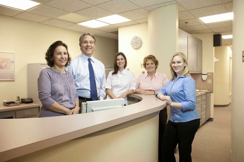 Peter A. Eliopoulos, DMD | 9 North Rd #102, Chelmsford, MA 01824, USA | Phone: (978) 256-9838