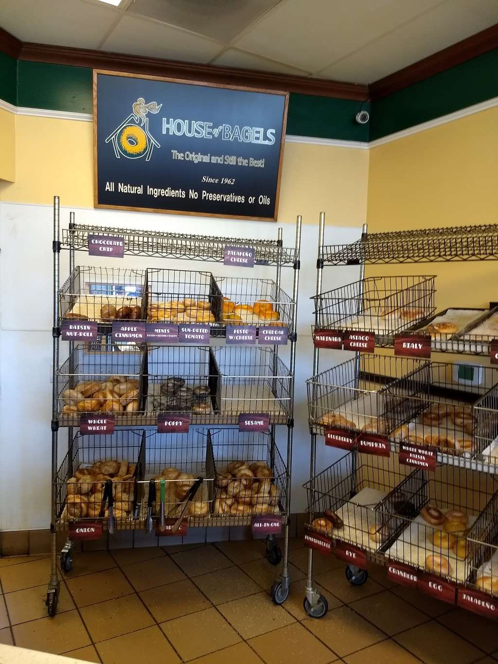 House of Bagels | 1681 Hollenbeck Ave, Sunnyvale, CA 94087, USA | Phone: (408) 245-0311
