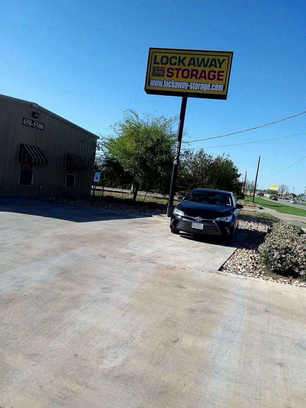 Lockaway Storage - FM 1976 | 8874 FM1976, Converse, TX 78109, USA | Phone: (210) 880-9240