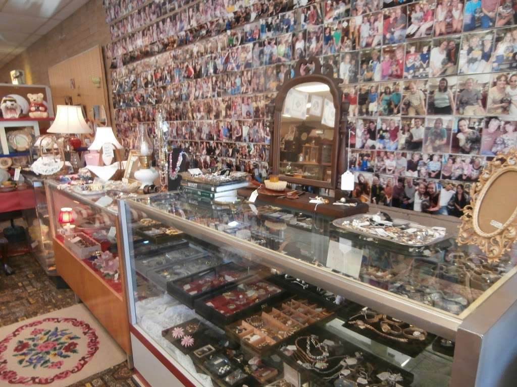 Antique Alley | 1325 Matthews-Mint Hill Rd, Matthews, NC 28105, USA | Phone: (704) 847-3003