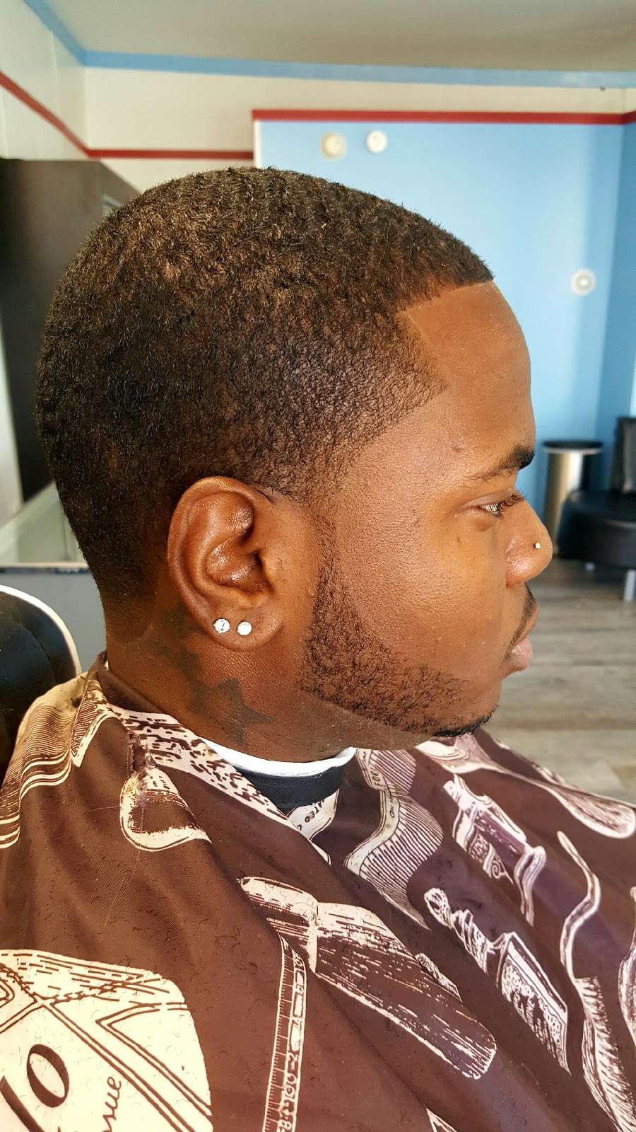 Peppys Kuts | 15 E Main St, Millville, NJ 08332, USA | Phone: (856) 440-4578