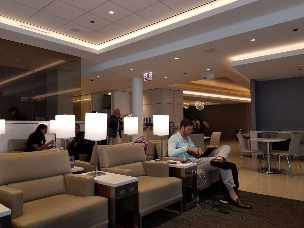 United Club | ORD, 10000 West OHare Ave, Chicago, IL 60666 | Phone: (866) 822-5827