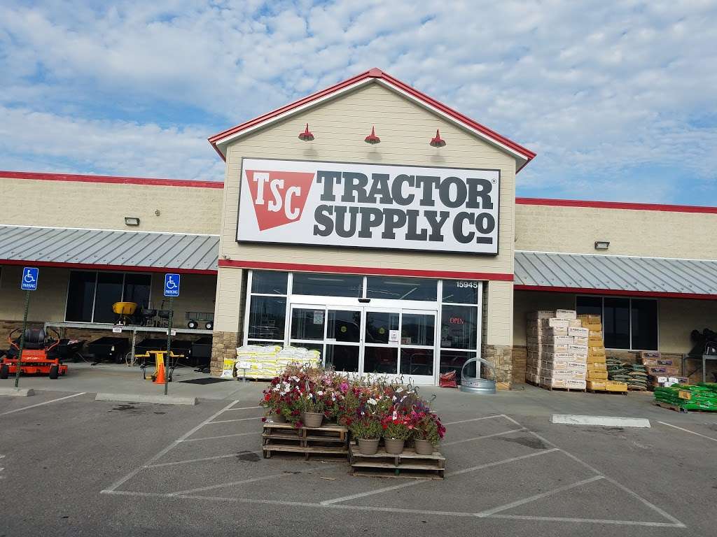 Tractor Supply Co. | 15945 South Us 169 Hwy, Olathe, KS 66062, USA | Phone: (913) 768-1400