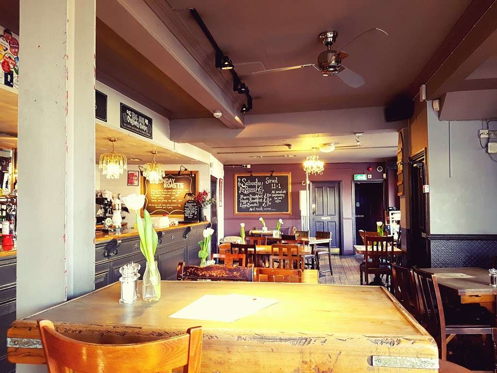 The Maid Of Muswell | 121 Alexandra Park Rd, London N10 2DP, UK | Phone: 020 8883 4971
