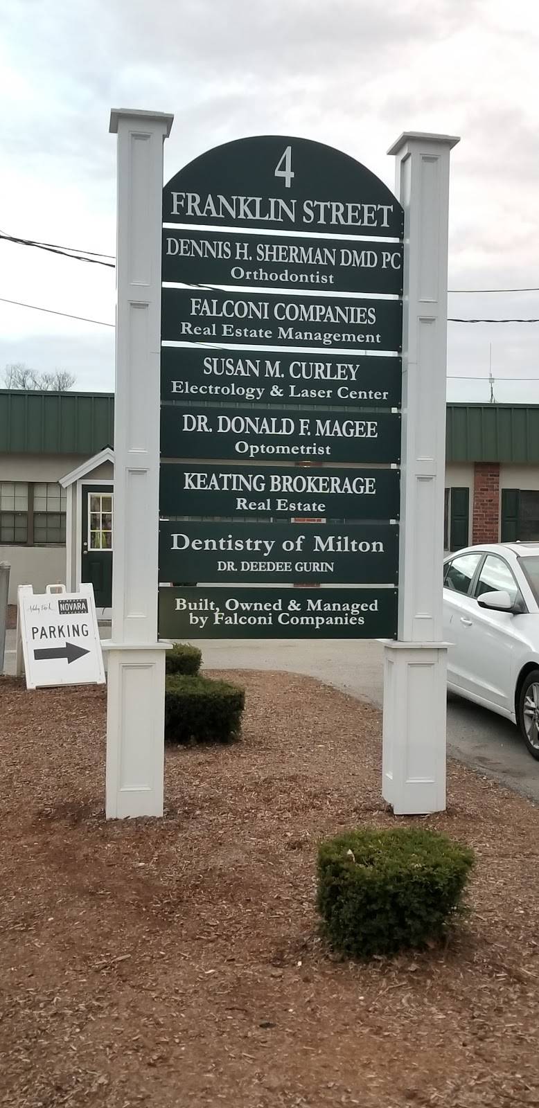 Milton Orthodontics, Dr. Dennis Sherman | 4 Franklin St #14, Milton, MA 02186, USA | Phone: (617) 698-8883