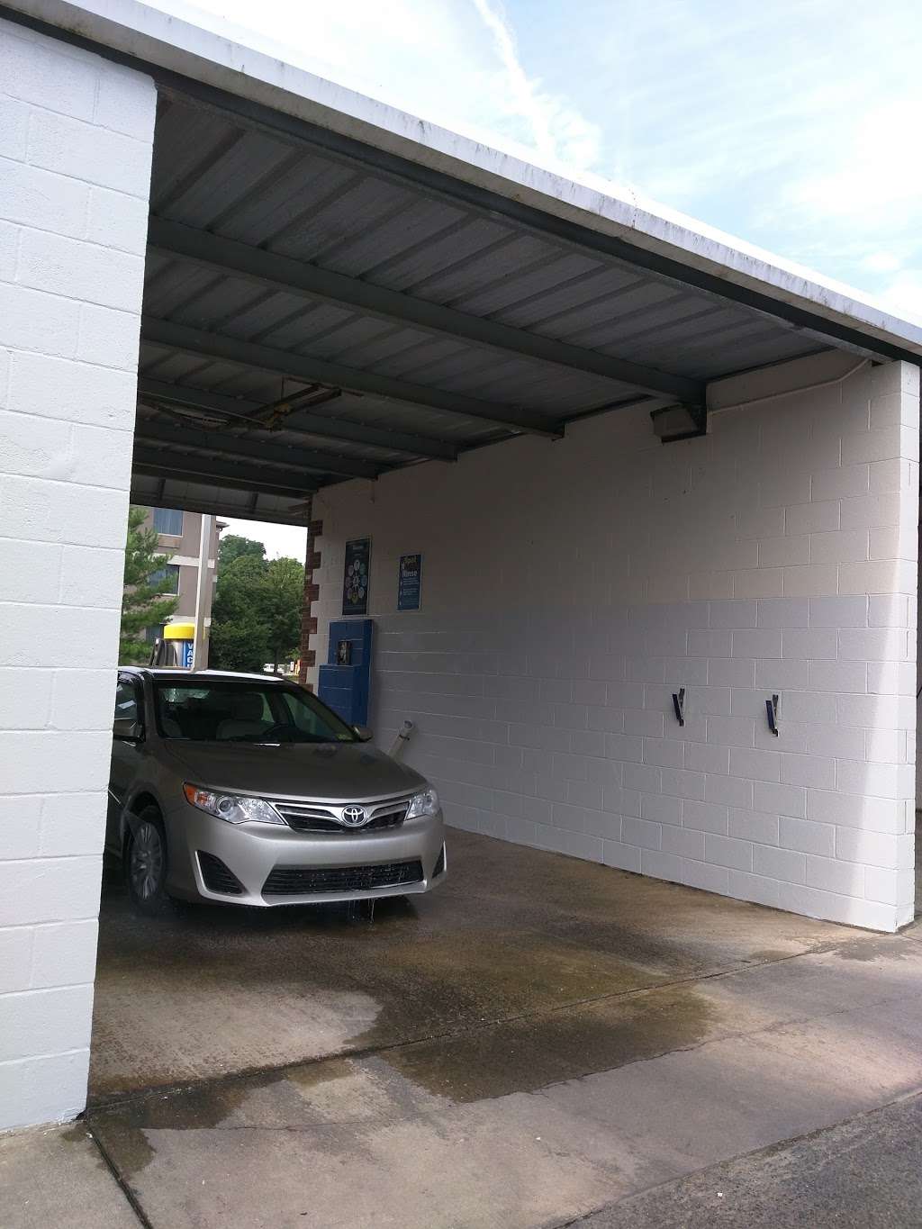 Whale of a Wash Car Wash and Laundromat | 104 Maddex Square Dr, Shepherdstown, WV 25443, USA | Phone: (304) 876-0088