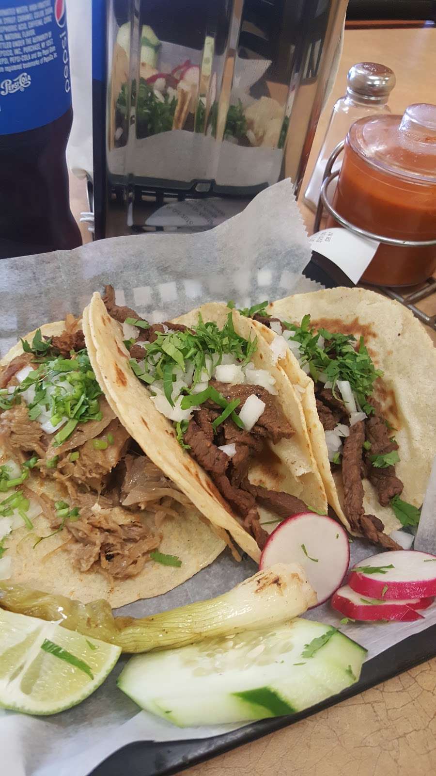 Taqueria Los Compadres | 2427 Crain Hwy, Waldorf, MD 20601 | Phone: (240) 222-3546