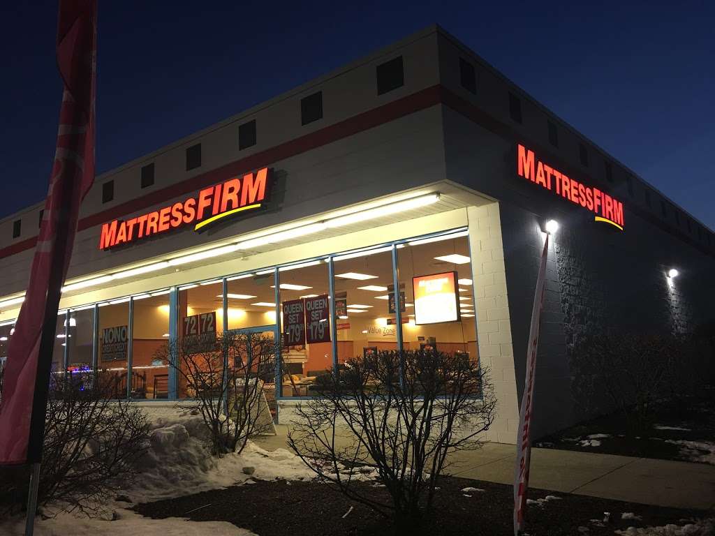 Mattress Firm Old Greenwich Stamford | 2000 W Main St, Stamford, CT 06902, USA | Phone: (203) 356-3576